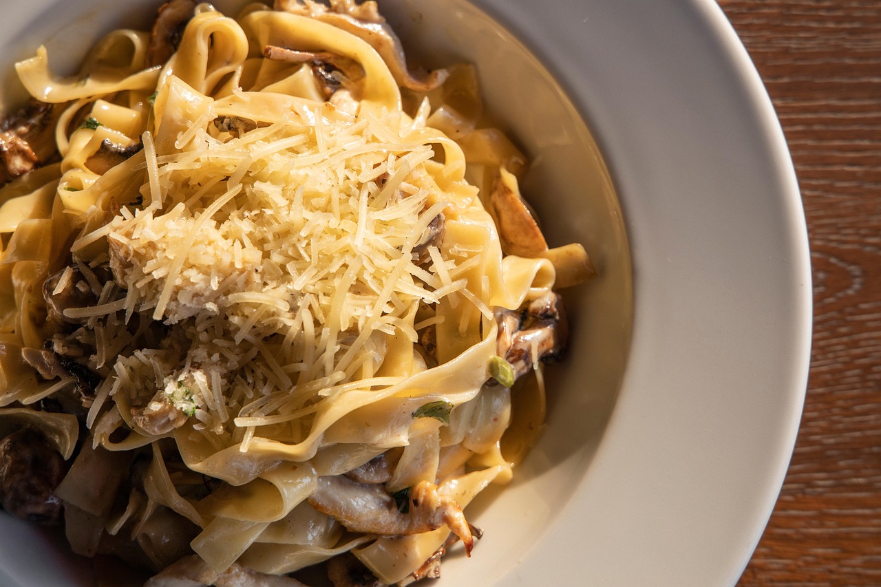 Easy Allergy-Friendly Creamy Alfredo Pasta Sauce: Vegan, Gluten-Free, and Nut-Free!